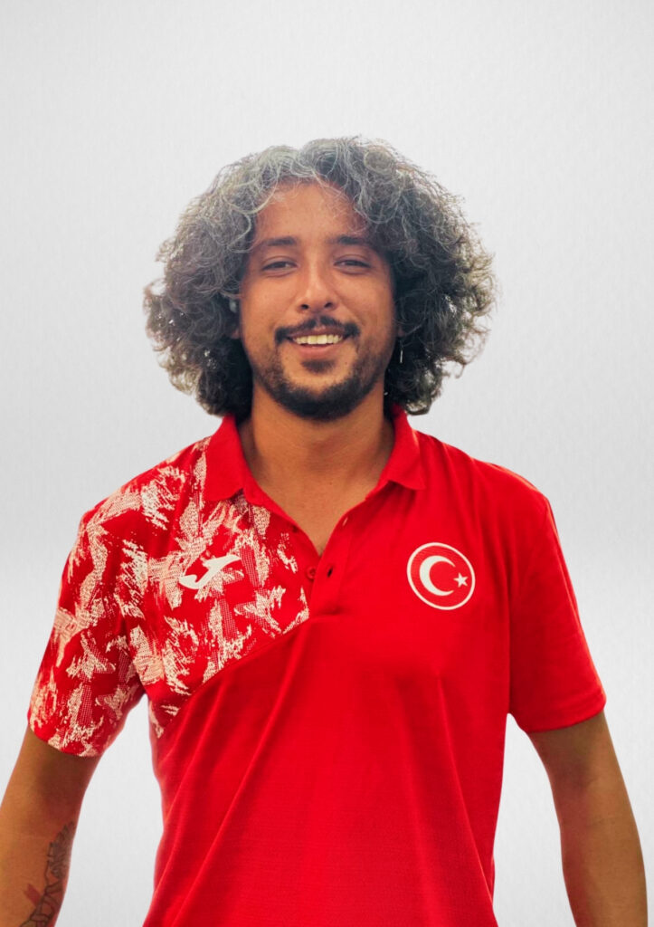 Ferdi Toy, Ferdi Toy Uçuş Akademisi kurucusu ve baş eğitmeni